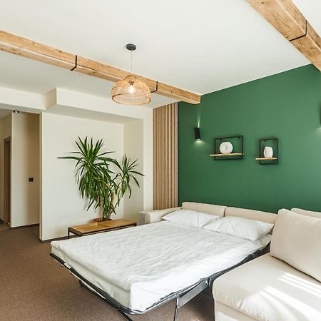 Stokker Hotel Орадеа Екстериор снимка