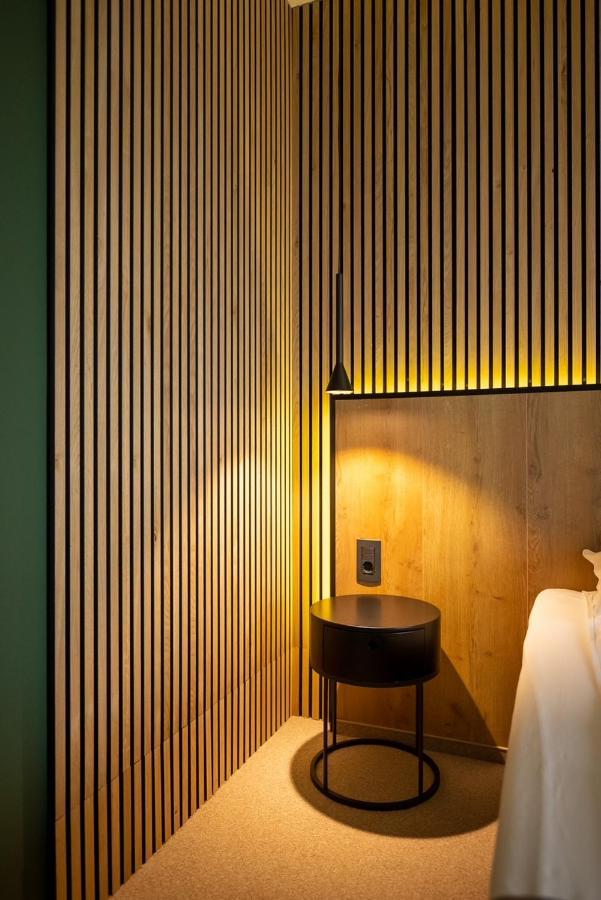 Stokker Hotel Орадеа Екстериор снимка